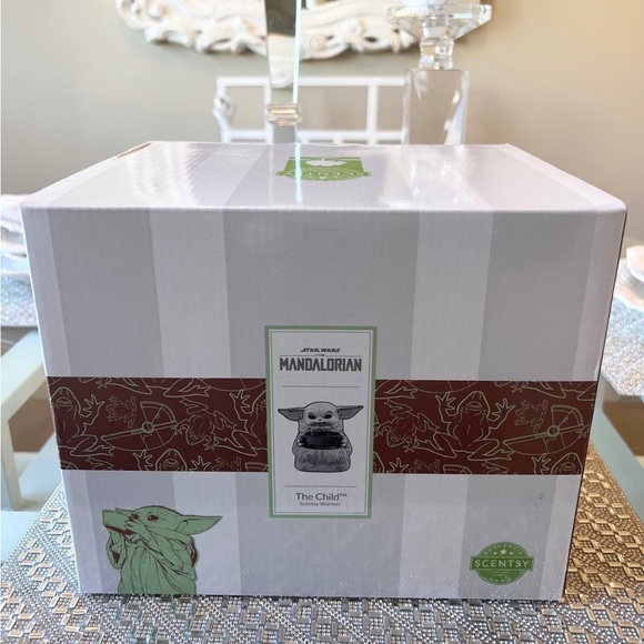 SCENTSY Star Wars Disney Mandalorian Baby Yoda The Child Candle Wax Warmer NEW - Picture 5 of 5